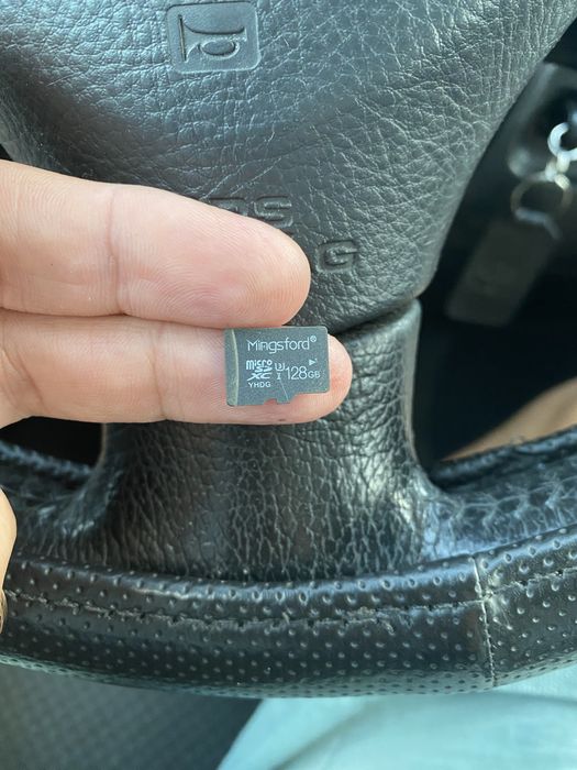 Карта памет 128GB