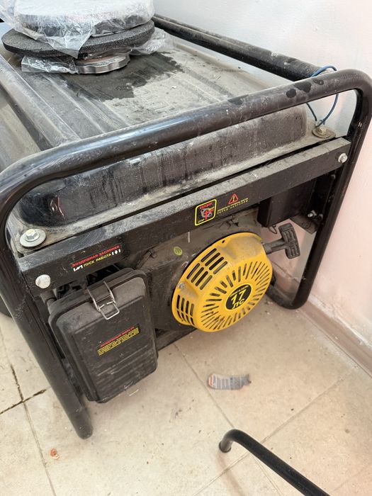 электрогенератор Huter DY9500LX-3.