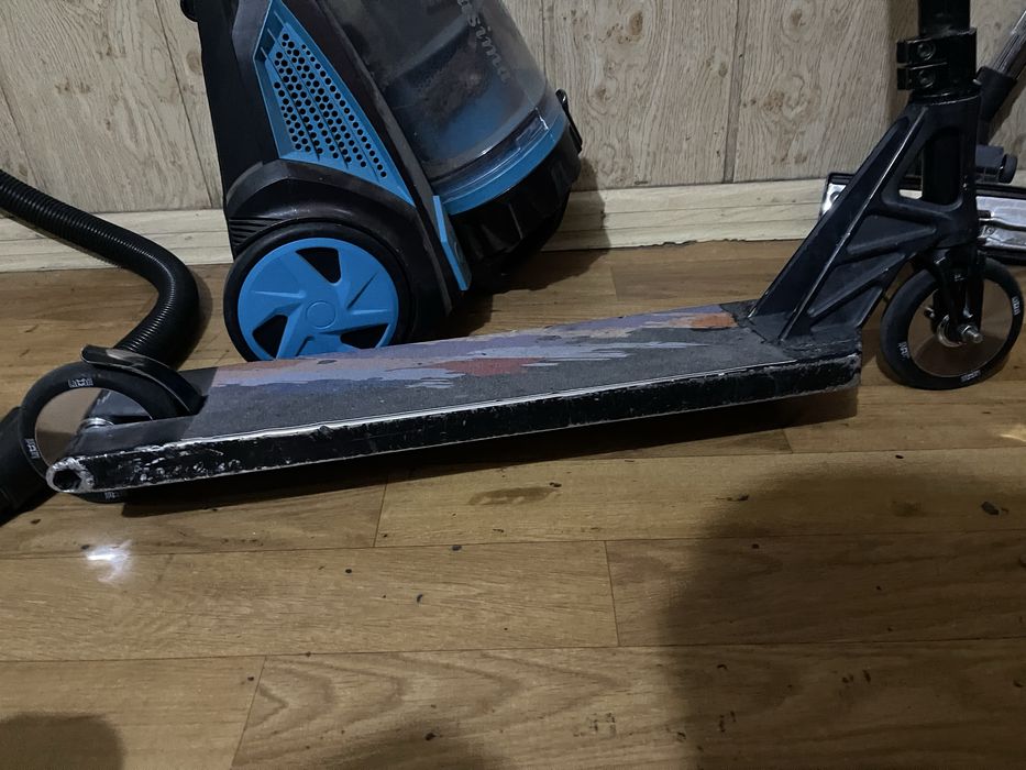 Продам самокат трюковой