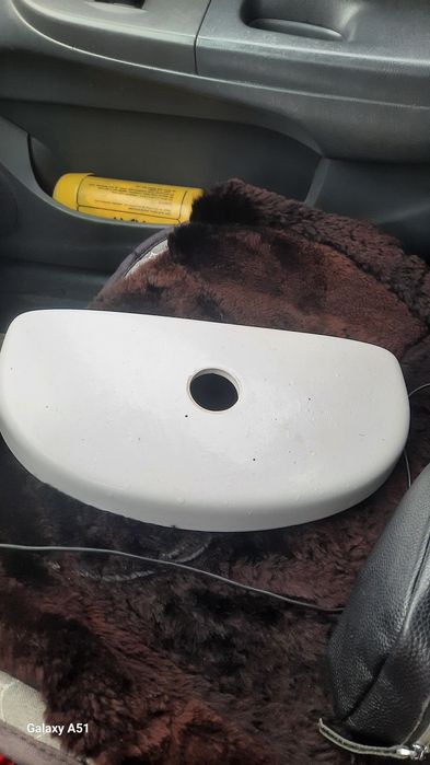 Продам крышку бочка унитаза