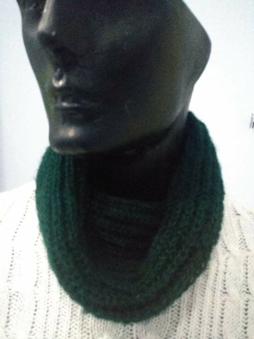 Ръчно плетен шал, тип " Яка"