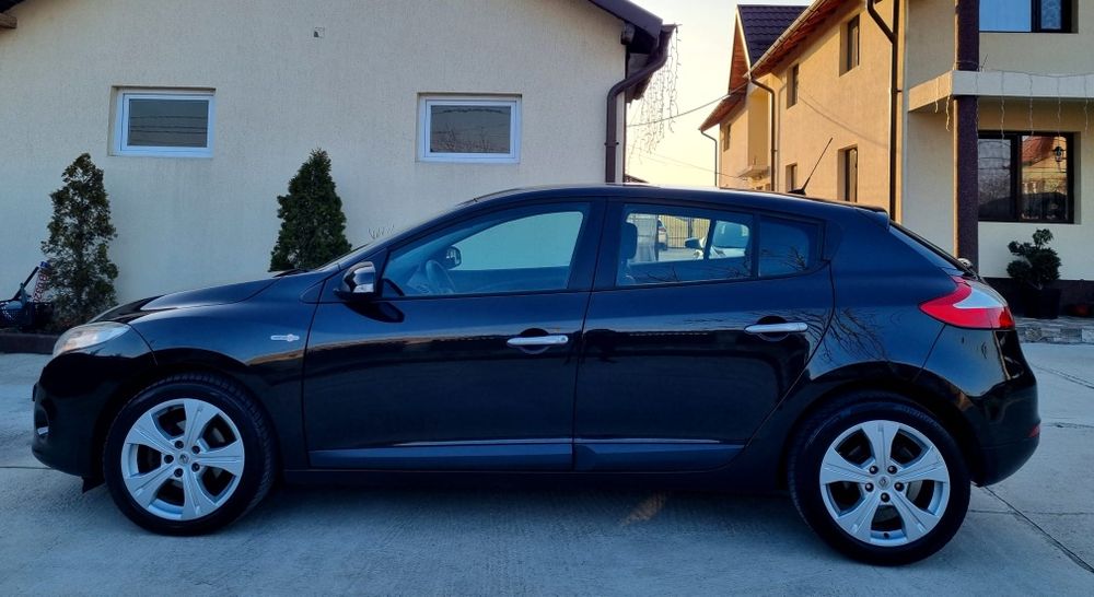 Renault Megane III//TOM TOM EDITION//EURO 5//2011//1.5