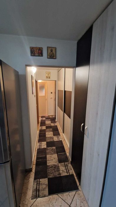 Vând apartament 3 camere