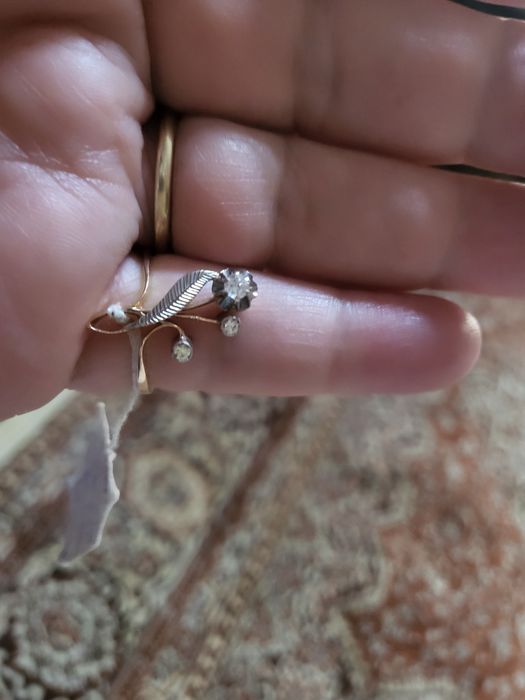 Кольцо с бриллиантами