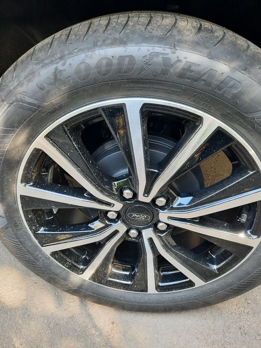 Cauciucuri de vara Goodyear EfficientGrip,215/55/17,aproape noi, 2023