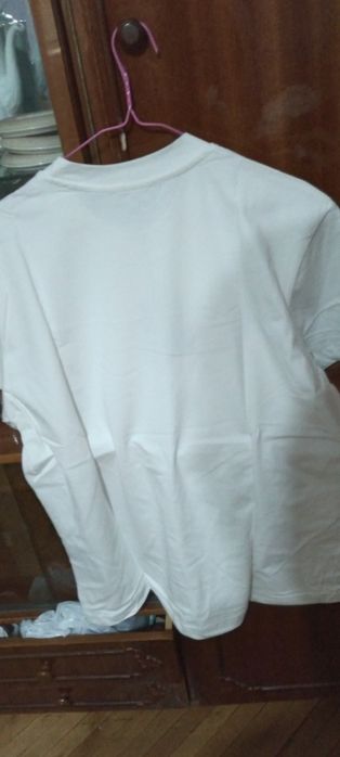 Tricou nou cu eticheta