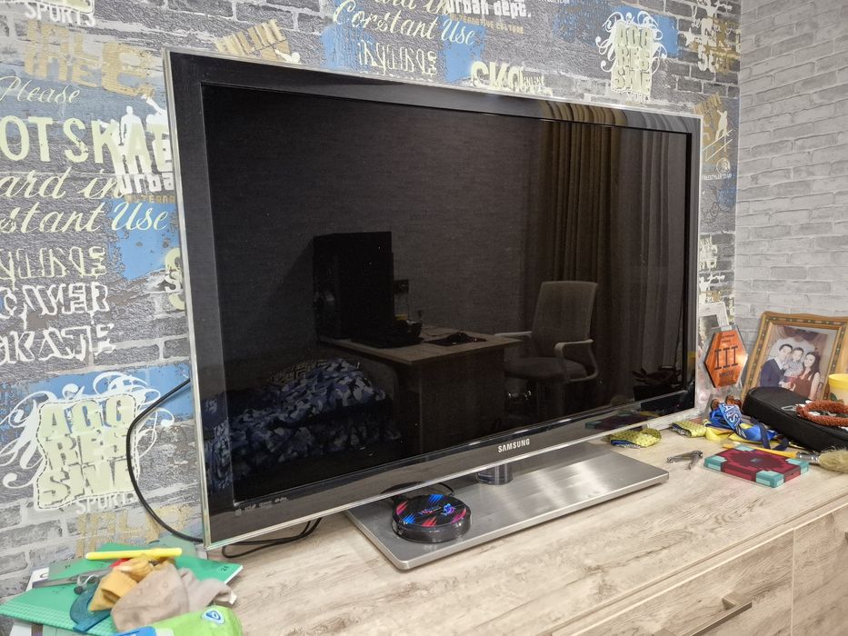 Samsung LED-телевизор