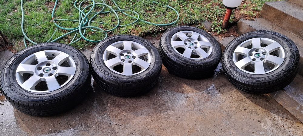 Jante R15 Skoda cu anvelope de iarna