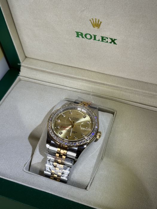 Rolex Datejust Gold And Diamonds 40 mm - ДАМСКИ МОДЕЛ