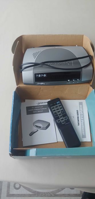 Продавам комплект за сателитна телевизия