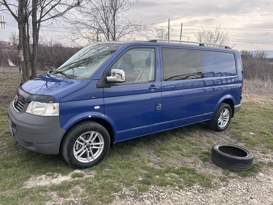 VW Volkswagen Transporter/Caravelle 1.9 TDI**105 CP**6 locuri**A.C.**