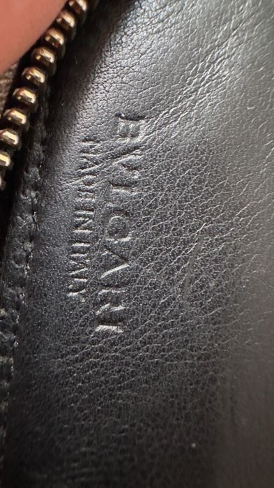 portofel de dama BVLGARI pret 200 lei FIX