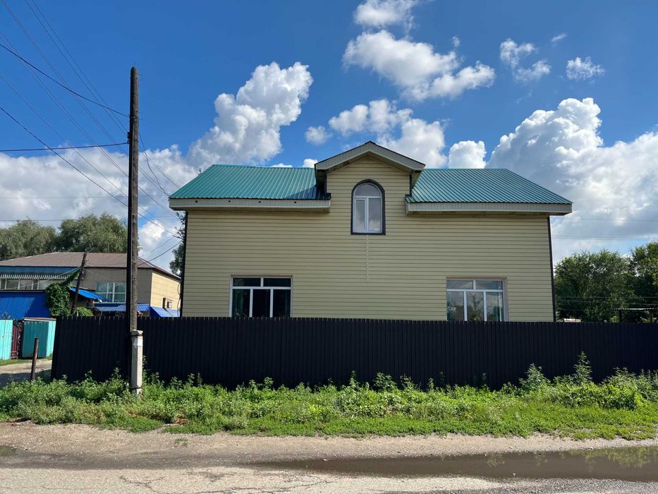 Продам коттедж с бизнесем