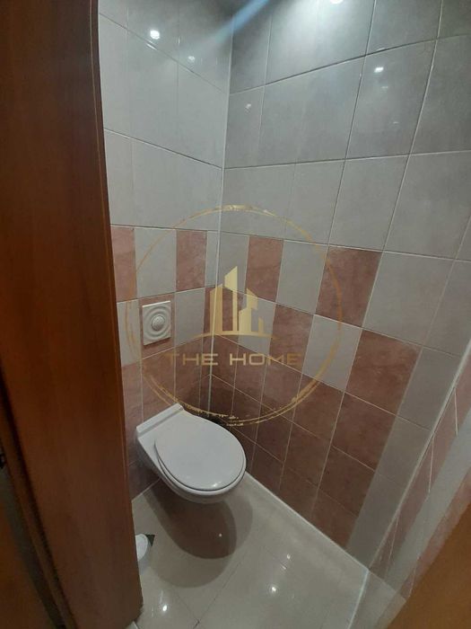 Дава се под наем Четиристаен апартамент в Варна, Червен площад - 100 кв.м за 750 € - Снимка #9