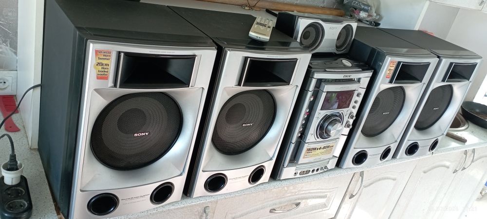Sony MHC-GNV111D