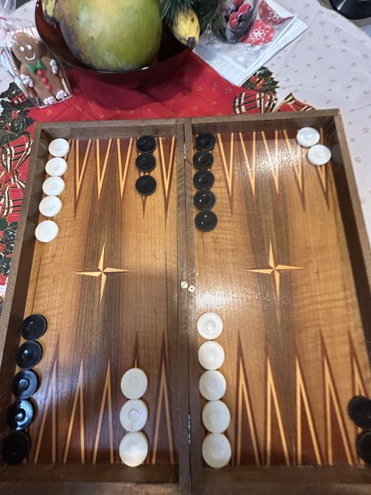 класическа табла 48/48 см практически нова