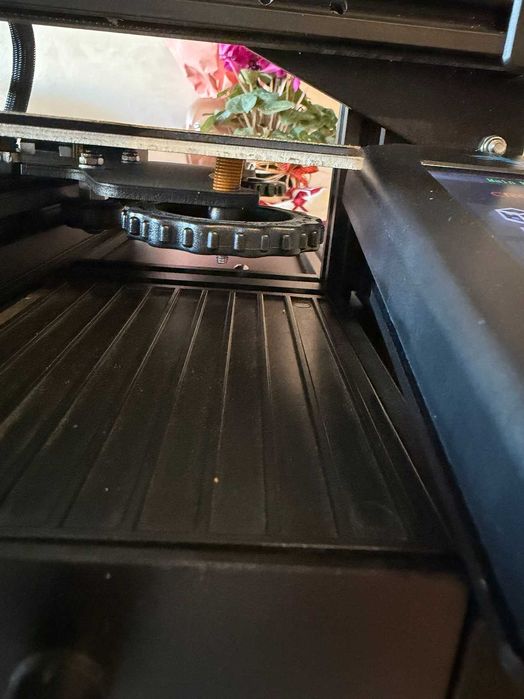 3D принтер Creality Ender 3 V2 с важни подобрения