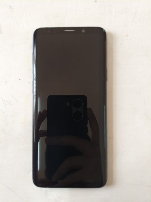Теоефон Самсунг S9 plus