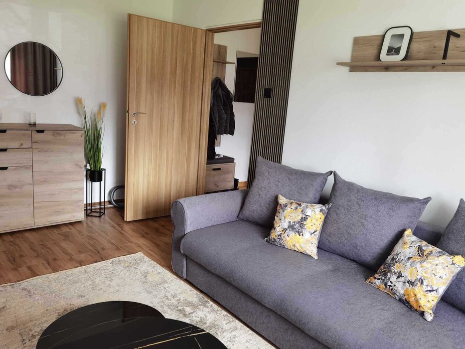 Închiriez Ap 2 cam.50 mp, Bv.dul Gării,vis a vis de Piața Dacia