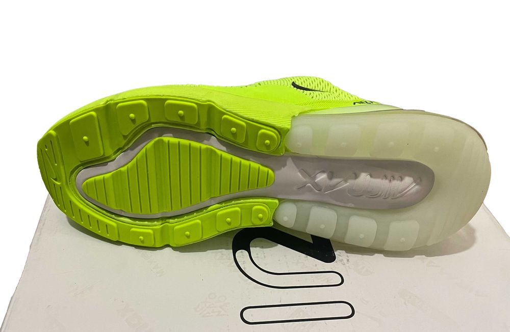 Дамски Маратонки Nike Air Max 270 - 38