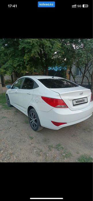 Продаю Hyundai Solaris 2015 г.