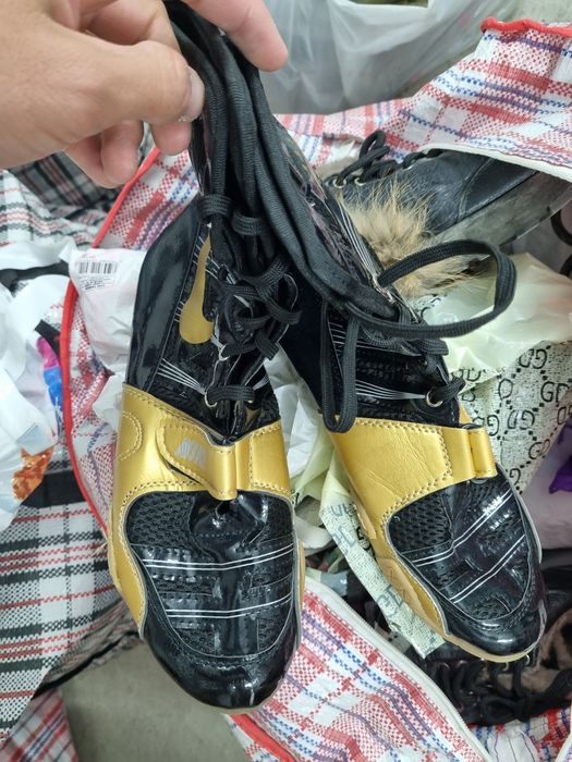 Боксерки Nike черно золотые