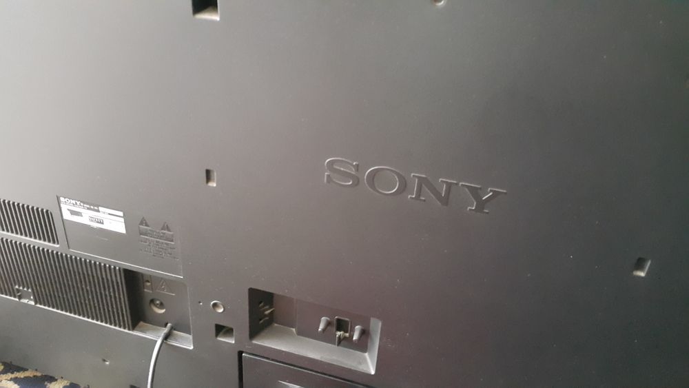 ORIGINAL Televizor SONY Bravia 32 dyum. Made in MALAYSIA.