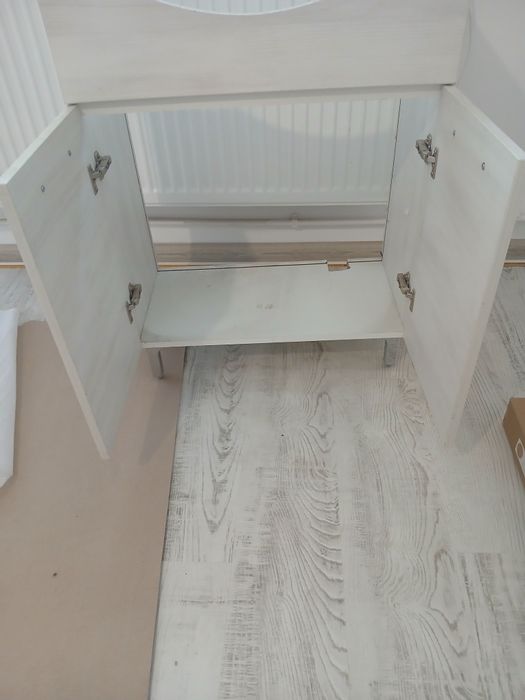 Masca lavoar, lavoar baie cu sifon si baterie + oglinda cu polita