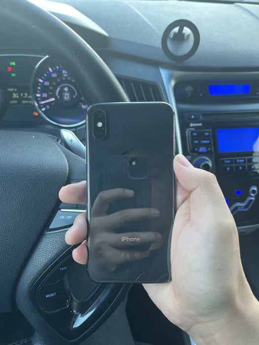 Продам Iphone Xs 60 тысч