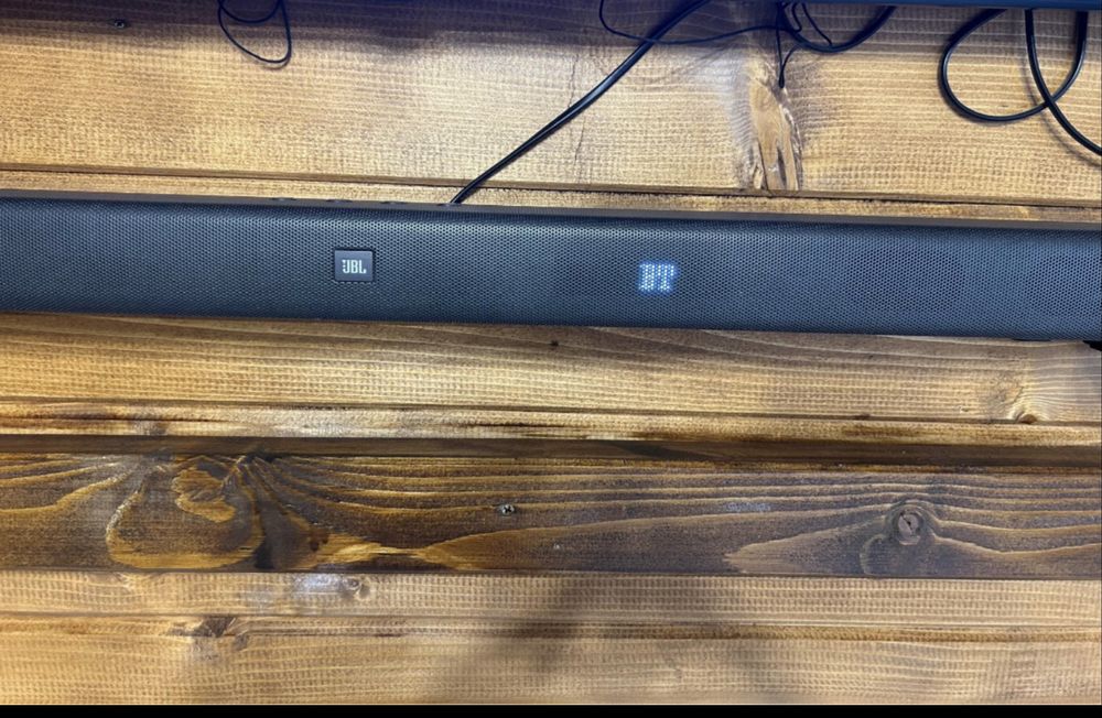 Vând Sound bar  JBL 2.1