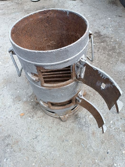 Печь буржуйка малогабаритная.