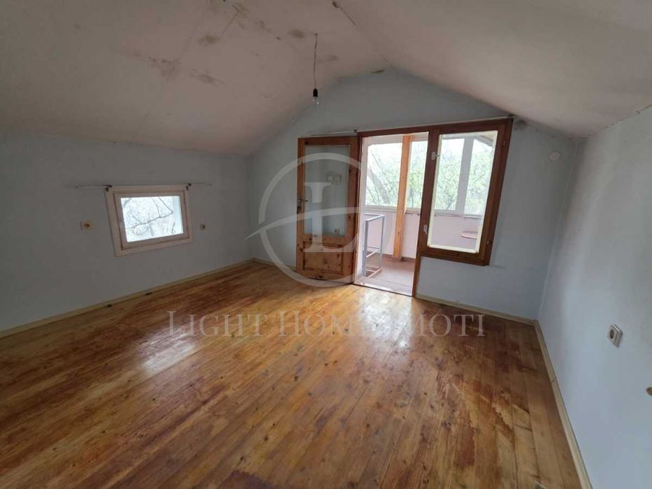 Реф. 2967 Къща / Тип Вила /  Двор