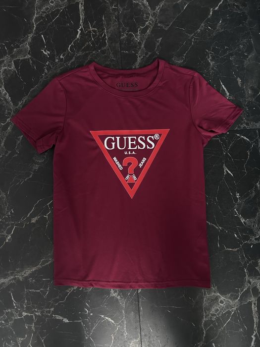 GUESS НОВИ Дамски тениски, М