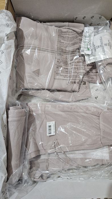 Горнище и долнище ( комплект ) GUESS