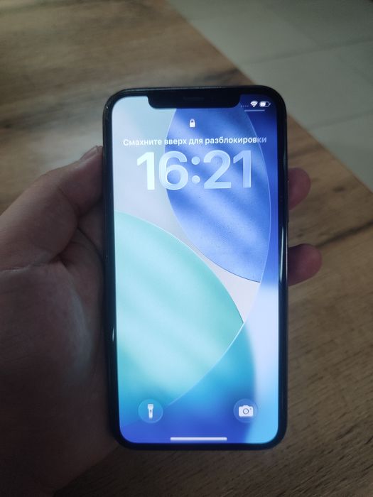 iPhone 11 pro в хорошем состоянии