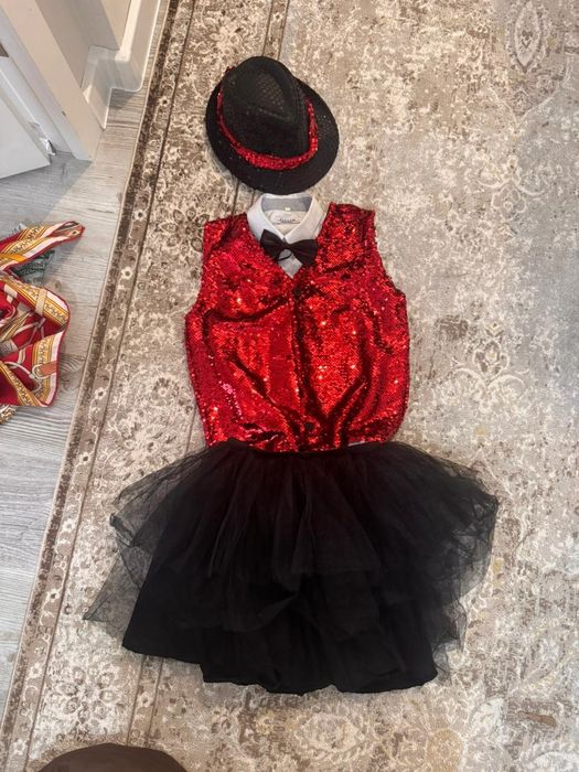 Продаю Дет костюмы разные