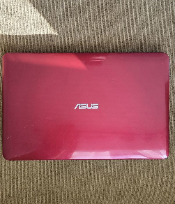 Display Asus x555L  kit pe rosu complet deosebit