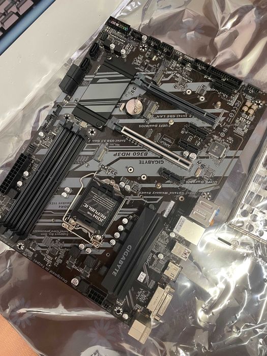 Placa baza Gigabyte B360 HD3P, lga1151, cpu gen 8 si 9, garantie, noi