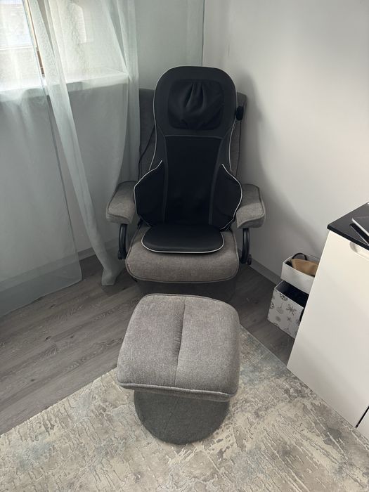 Fotoliu relaxare + aparat masaj spate și gât
