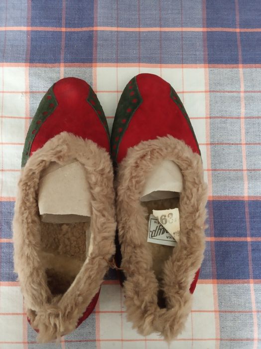 Дамски пантофи стар модел