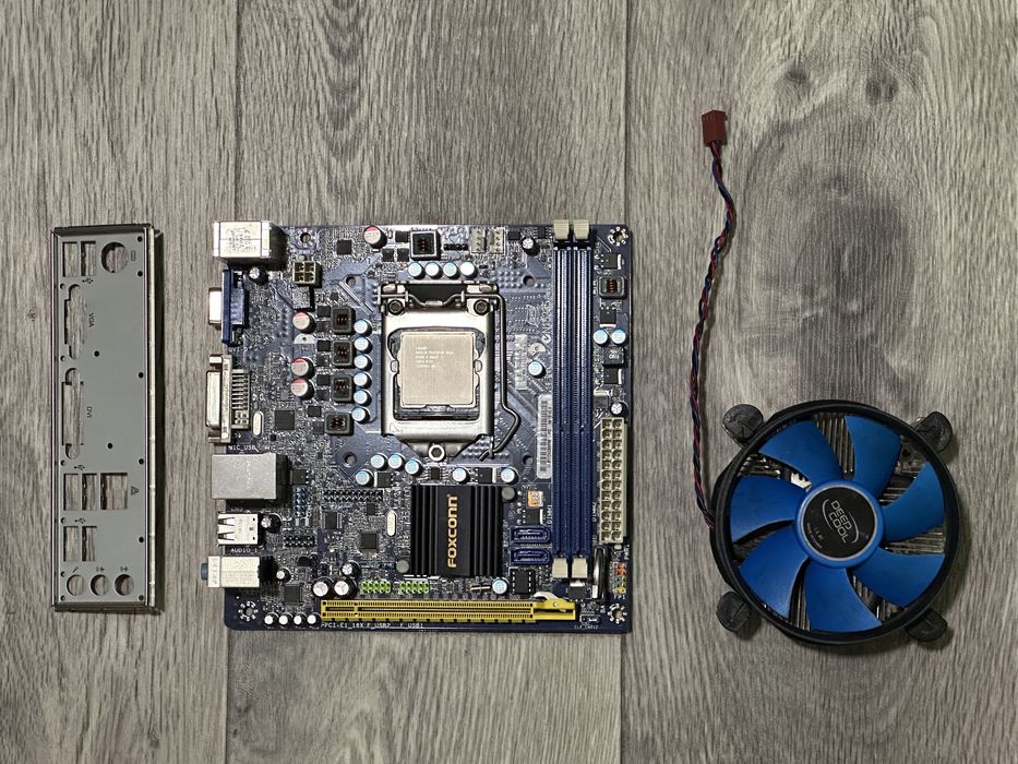 Материнская плата Foxconn
