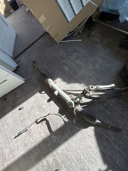 Кормилна рейка от мерцедес Ц класа