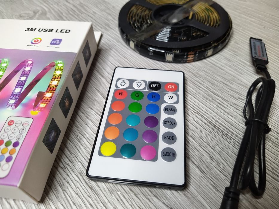 Kit banda LED RGB pentru TV , lungime 3 metri , telecomanda, camping
