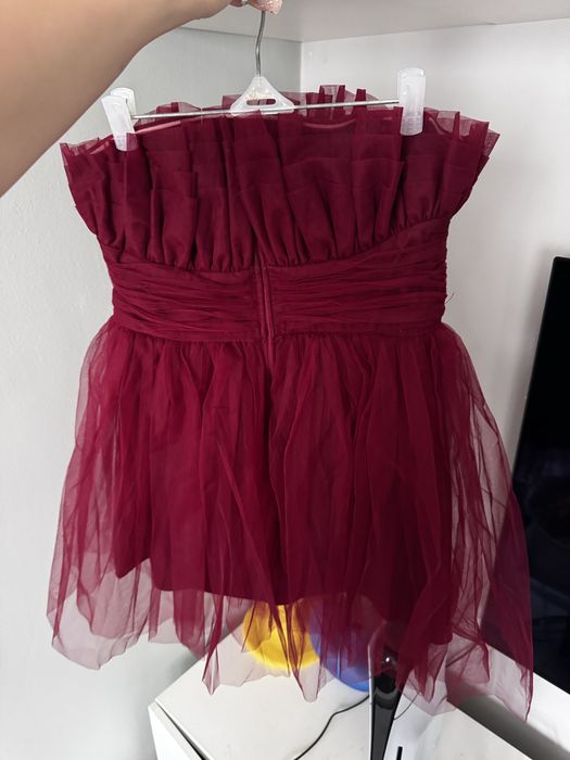 Рокля с тюл червена burgundy ASOS lace&beads