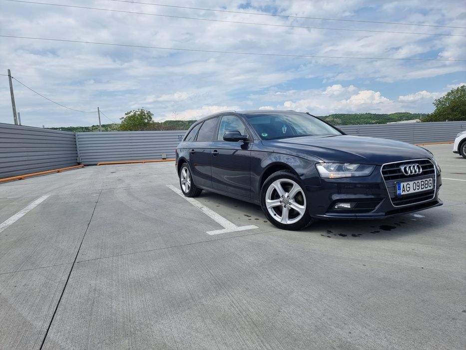 Audi A4 anul 2013