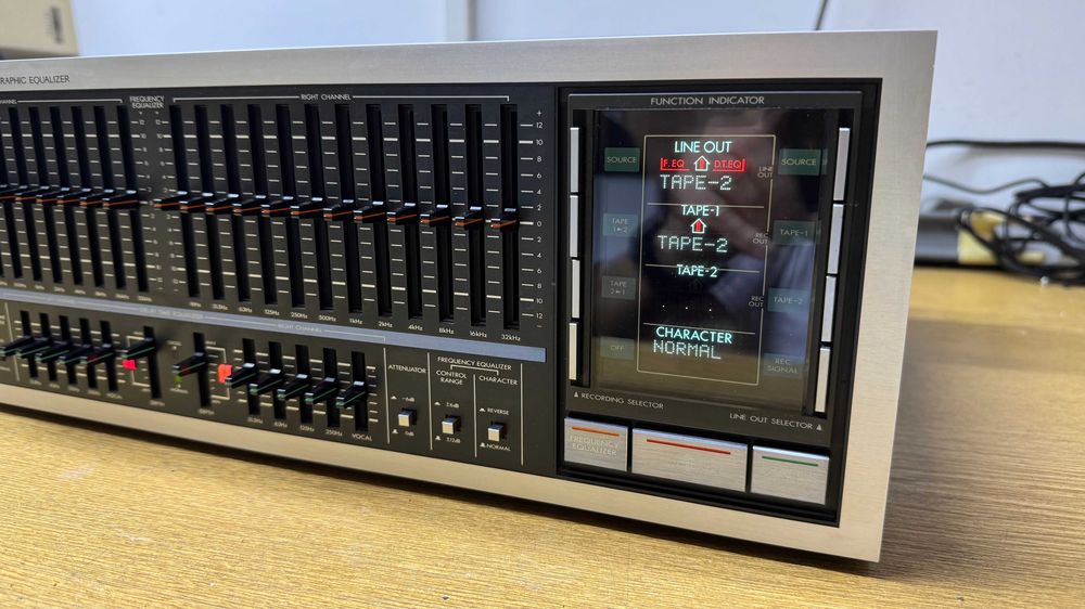 Egalizator grafic JVC SEA-R7