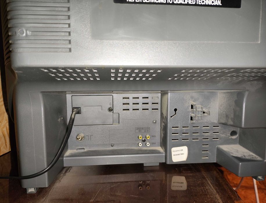 Продам телевизор Панасоник б/у