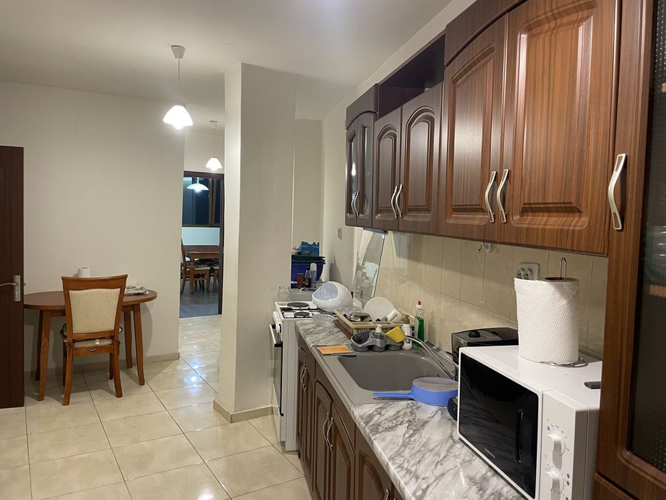 Дава се под наем Тристаен апартамент в к.к. Слънчев ден - 130 кв.м за 750 € - Снимка #2