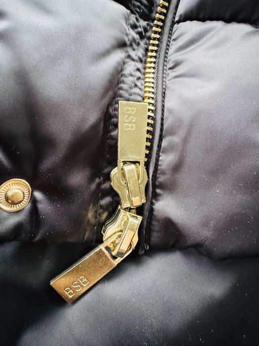 Зимно яке BSB с подвижна качулка. Подарявам към него дънки BSB