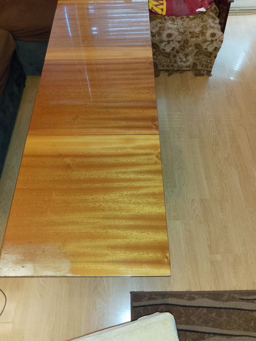 Разтегателна холна маса